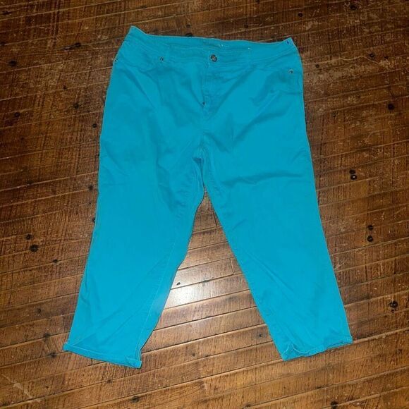 Chico's Denim - Chico’s Platinum Crop 2.5/14 colorful light blue jeans